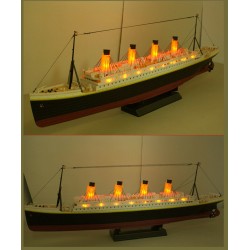 NQD 757 1/325 radiokontrolloitu Titanic-mallinen 80,5 cm vene LED-valolla
