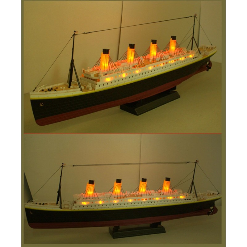 NQD 757 1/325 radiokontrolloitu Titanic-mallinen 80,5 cm vene LED-valolla