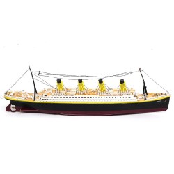NQD 757 1/325 radiokontrolloitu Titanic-mallinen 80,5 cm vene LED-valolla