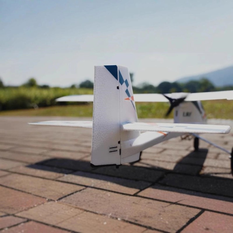 ESKY Goose 1100mm siipiväli EPO FPV PNP-lentokone lennonohjaimella