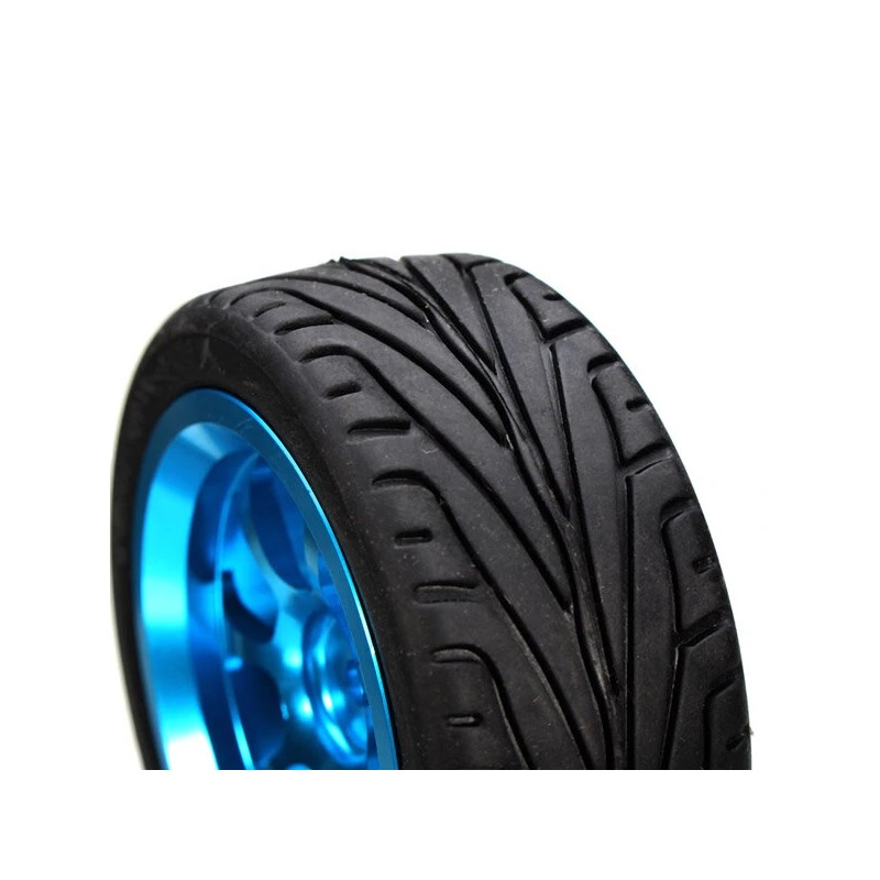 Neljä alumiinivannetta renkaineen radiolla ohjattaviin autoihin mittakaava 1/18 WLtoys A959-B A979-B A959 A969 A979 K929