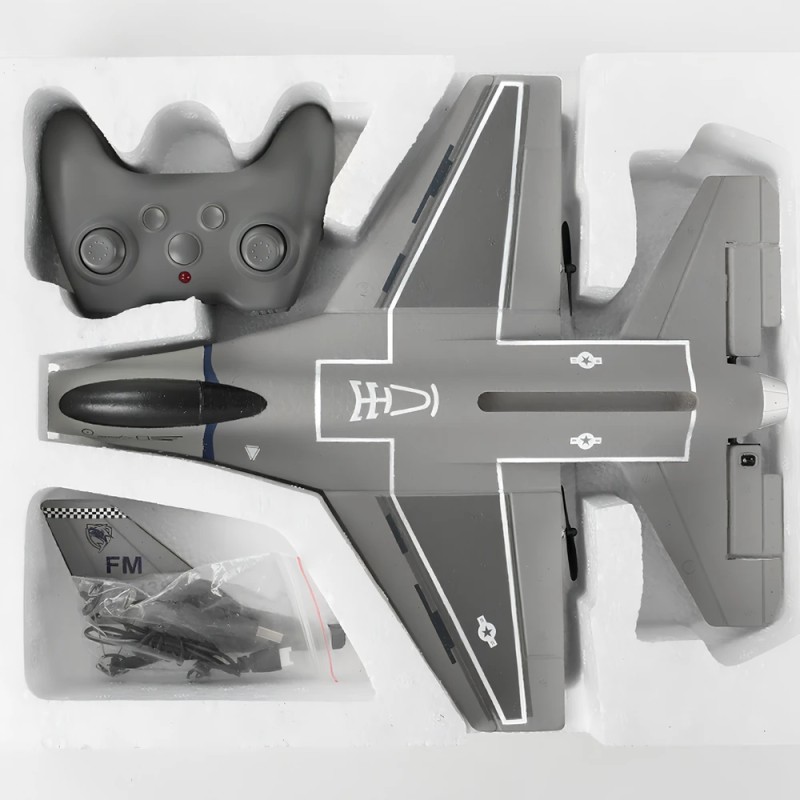 FX FX8823 F16 täysvalmis 2,4GHz:n 3-kanavainen 290mm:n siipiväli EPP-vaahto RC-hävittäjä