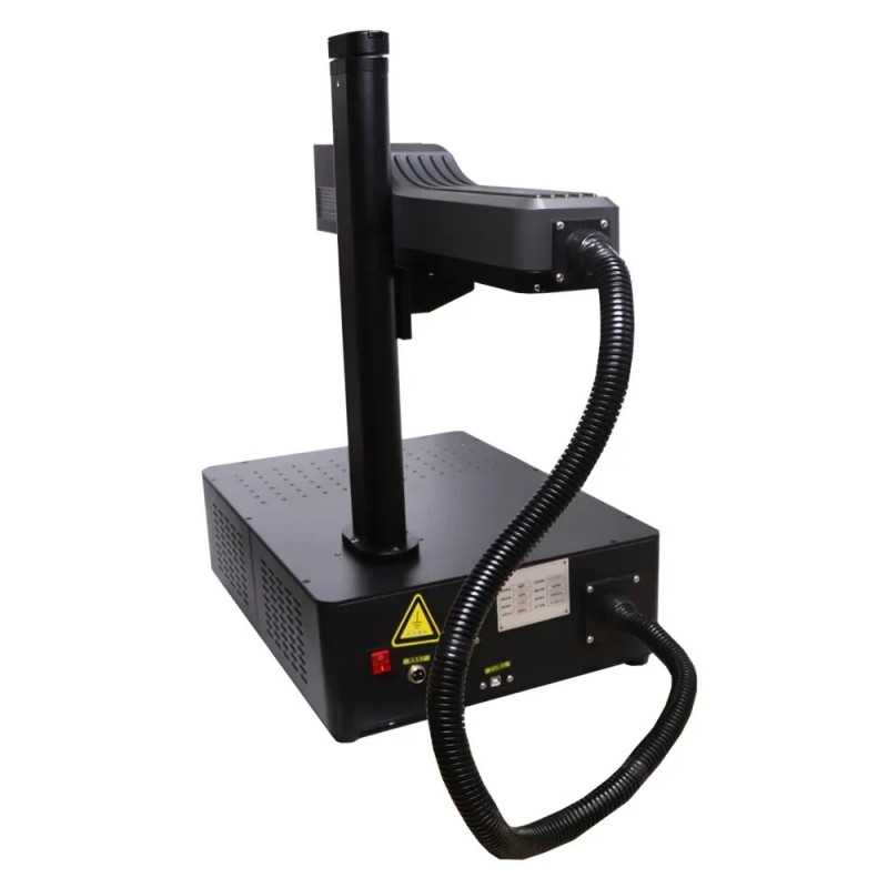 Laserkaiverruskone Raycus 30 watin 150×150 mm ilmajäähdytys erittäin tarkka EZCAD-yhteensopiva