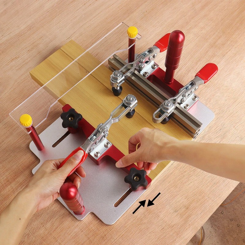 Kisko-opastekelkka jyrsinpöydälle puristimilla tarkkoihin etusarjojen leikkauksiin oville ja laatikoille