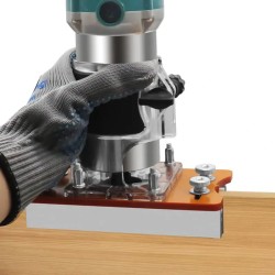 Sopii 65 mm trimmauskoneille kaksitoiminen uritettu alumiinikiinnike piilokiinnikkeille asteikolla