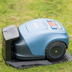 Robottiruohonleikkuri harjaton 3000 rpm säädettävä leikkuukorkeus 20–55 mm 19 cm leveys 4000 mAh litiumakku tekoälynavigointi