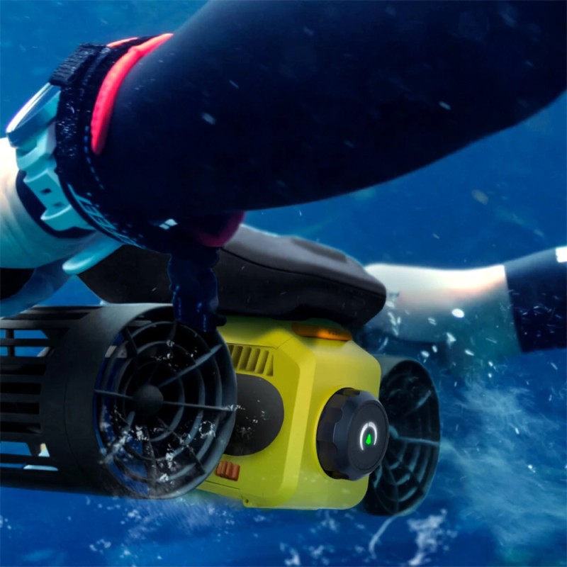LEFEET C1 vedenalainen skootteri kaksoismoottorilla jopa 60 minuuttia akunkesto actionkameran kiinnike vesitiivis keltainen