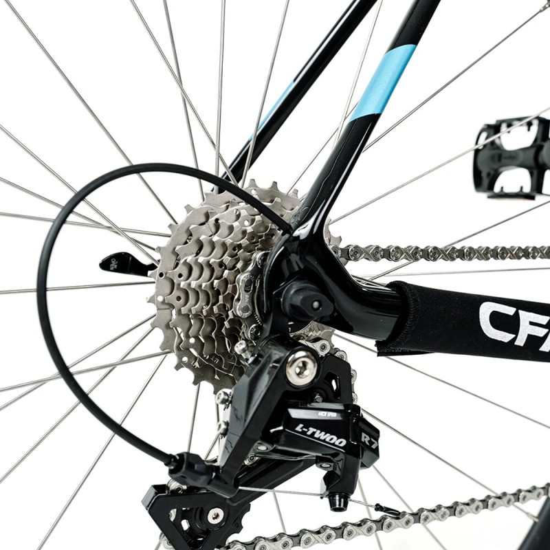 CFM 700C hiilikuiturunko maantiepyörä 2x10-vaihteinen mekaaniset jarrut nettopaino noin 9,2 kg