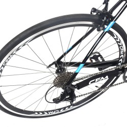 CFM 700C hiilikuiturunko maantiepyörä 2x10-vaihteinen mekaaniset jarrut nettopaino noin 9,2 kg