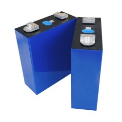 CNEEL EVE 4 kpl 3,2 volttia 304 ampeerituntia litiumrautafosfaattiset akkusolut hitsatuilla kaksireikäisillä nastoilla