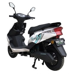 RACCEWAY MOTOE-03 sähkömopo 1500W moottori 72V 20Ah akku 59 km toimintamatka 25 km/h