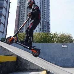 CUNFON RZ1000 taitettava sähköpotkulauta 48V 24Ah akku kaksoismoottorit 1200W 10,5-tuumaiset renkaat