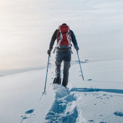 FUNWATER alumiiniset lumikengät 21/25/30 tuumaa helposti puettavat säädettävät sauvat kantokassi