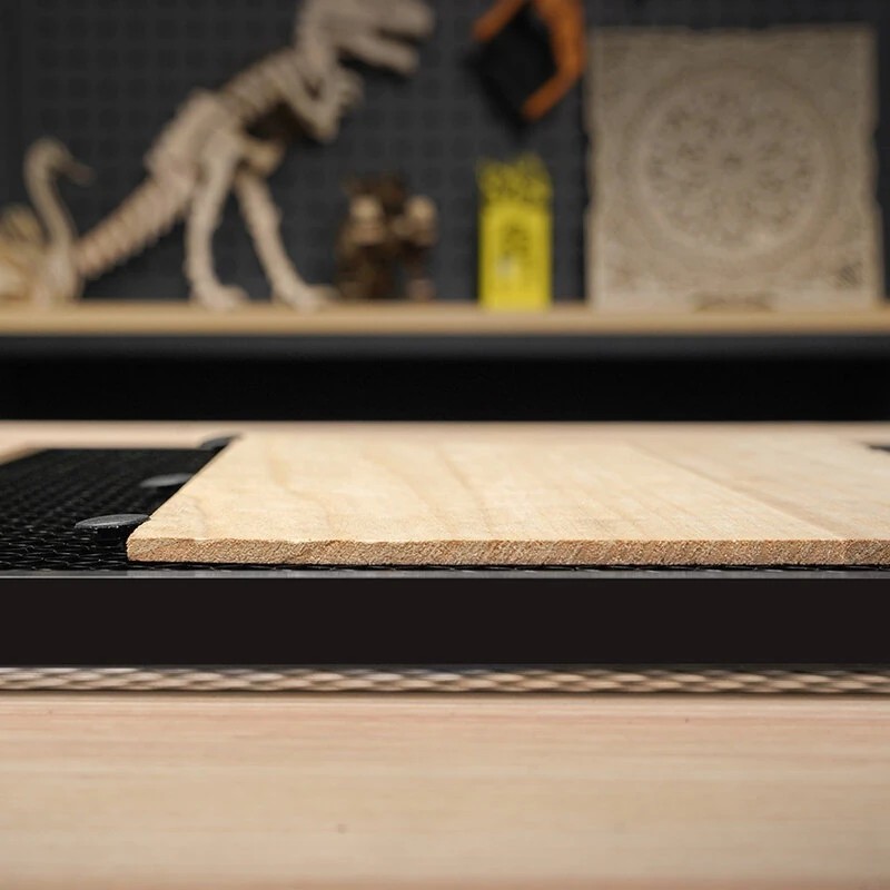 Atomstack hunajakennopaneeli 325x325 mm täysmetallinen leikkuusalusta kiinnittimillä nopealla lämmönpoistolla