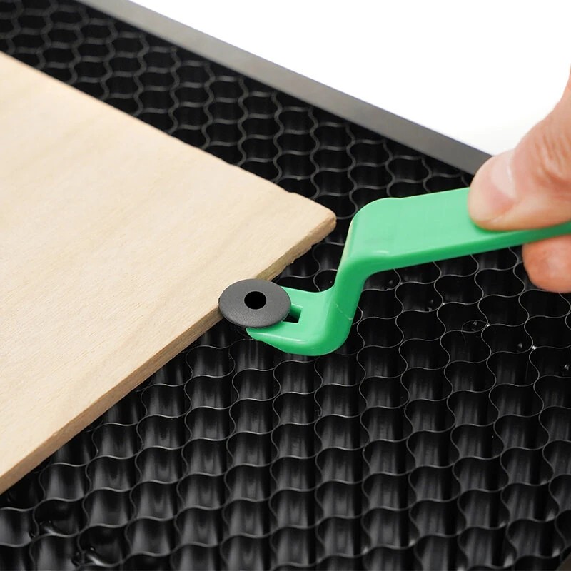 Atomstack hunajakennopaneeli 325x325 mm täysmetallinen leikkuusalusta kiinnittimillä nopealla lämmönpoistolla