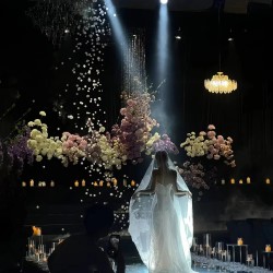 Ammattimainen 4-reikäinen 3000W led-savukuplakone RGBW DMX512-ohjauksella häihin ja dj-juhliin