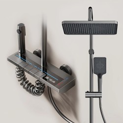 Avaruusalumiininen digitaalinen neliösuihkusetti pianopainikkeella käsisuihkulla ja ympäristövalaistuksella