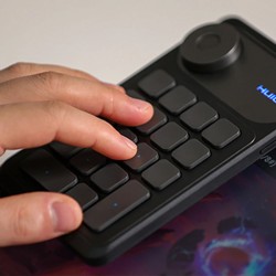 HUION KAMVAS Pro 19 4K-piirtonäyttö 18,4 tuumaa kosketusnäytöllä 96% AdobeRGB