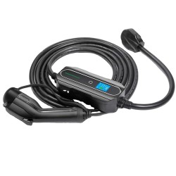 Seinäkiinnitteinen kotilatausasema tyyppi kaksi säädettävällä viiden metrin johdolla kolmekymmentäkaksi ampeerin virralla