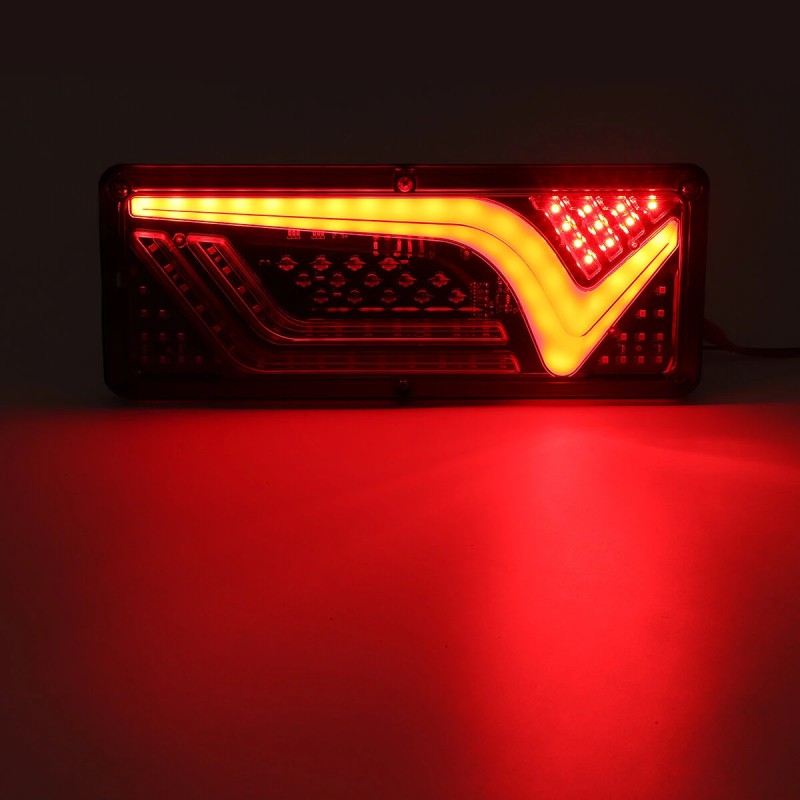 Kaksi LED-vedenpitävää perävaunun takavaloa jarru- ja dynaaminen vilkkuvalo kuorma-autoon