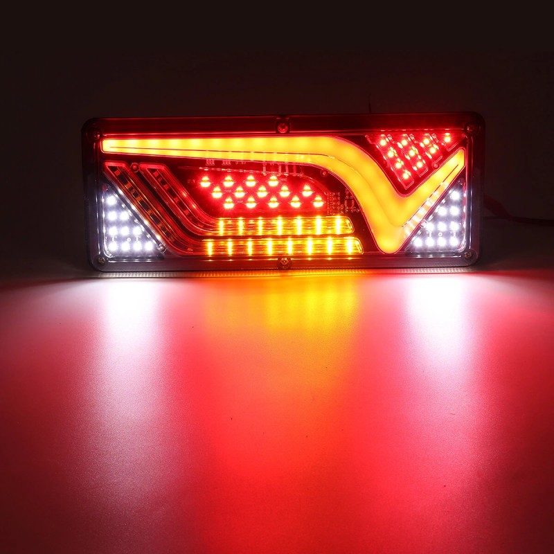 Kaksi LED-vedenpitävää perävaunun takavaloa jarru- ja dynaaminen vilkkuvalo kuorma-autoon