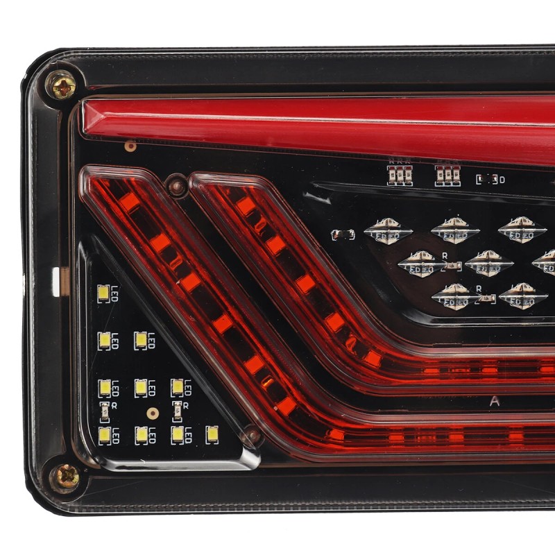 Kaksi LED-vedenpitävää perävaunun takavaloa jarru- ja dynaaminen vilkkuvalo kuorma-autoon