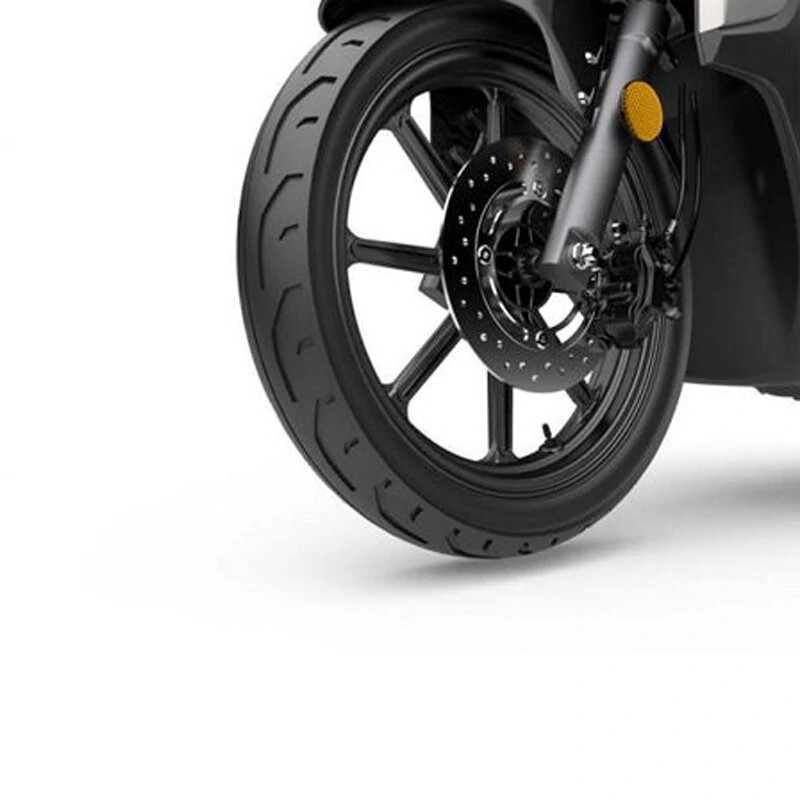 X-scooters 4000W sähkömoottoripyörä 60V 30Ah litiumakku 90 km/h 80 km toimintasäde musta