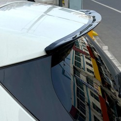 Kiiltävän musta takaluukun ilmajakaja spoileri Mercedes Benz A Class W176 2013-2018