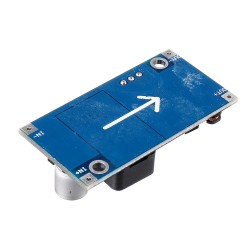 Viisi kpl säädettävä automaattinen tasajännitemuunnin XL6009 nosto- ja laskutoiminnolla aurinkopaneelille